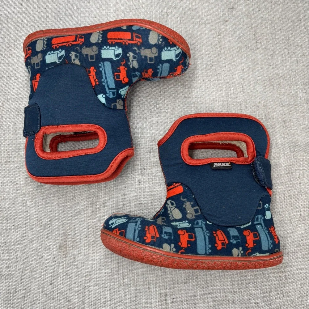 Bogs Baby  Waterproof Insulated Winter Boots Navy Blue Red Trucks Kids Size 8